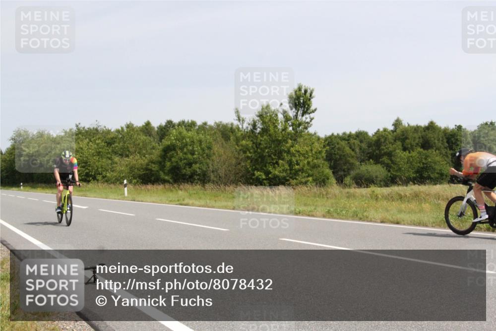 22.06.2025 - Viking Triathlon Yannick Fuchs http://msf.ph/oto/8078432 22.06.2025 12:07:42 Radfahren 11, 33, 97, 179, 420, 556 meine-sportfotos.de