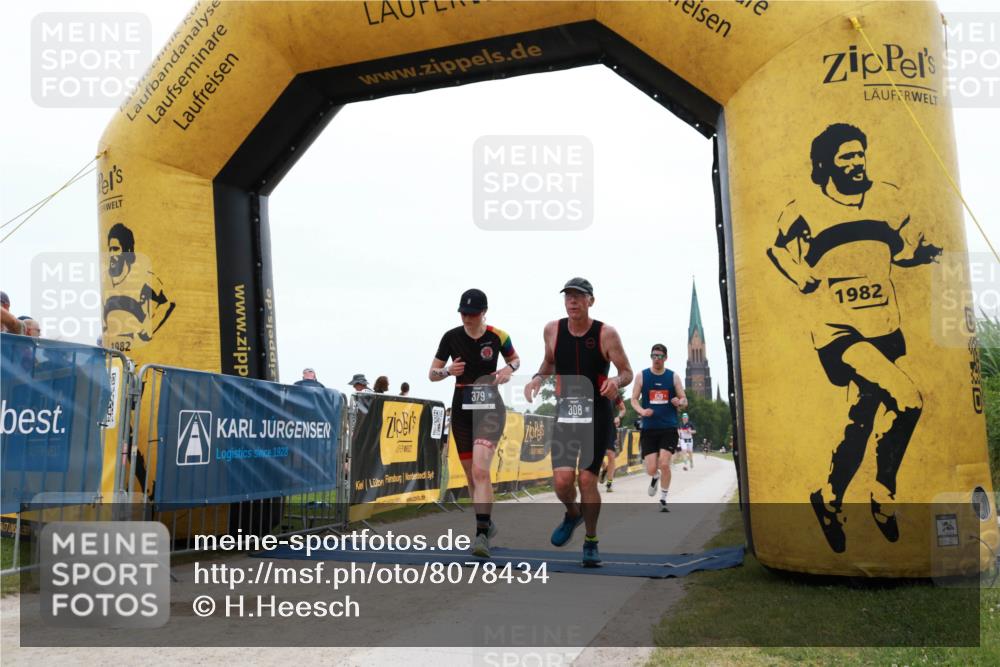 22.06.2025 - Viking Triathlon H.Heesch http://msf.ph/oto/8078434 22.06.2025 15:29:48 Laufen 308, 379, 433 meine-sportfotos.de