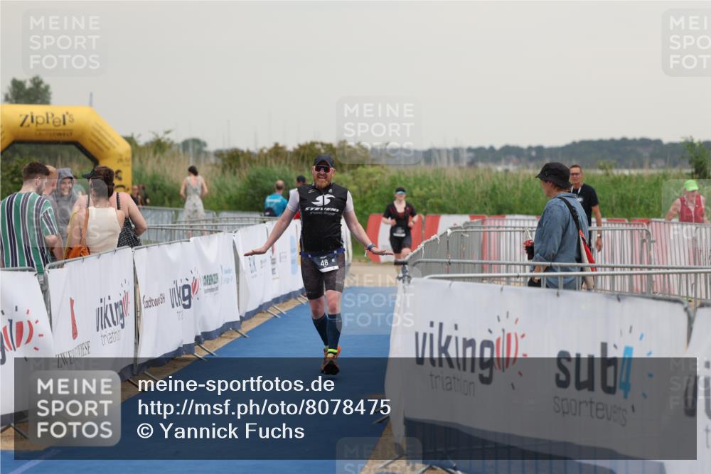 22.06.2025 - Viking Triathlon Yannick Fuchs http://msf.ph/oto/8078475 22.06.2025 16:36:46 Ziel 48 meine-sportfotos.de