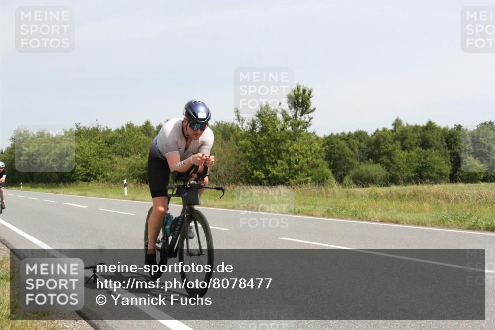 22.06.2025 - Viking Triathlon Yannick Fuchs http://msf.ph/oto/8078477 22.06.2025 12:08:00 Radfahren 157, 325, 334 meine-sportfotos.de