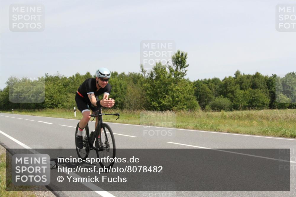 22.06.2025 - Viking Triathlon Yannick Fuchs http://msf.ph/oto/8078482 22.06.2025 12:08:01 Radfahren 157, 325, 334, 468 meine-sportfotos.de