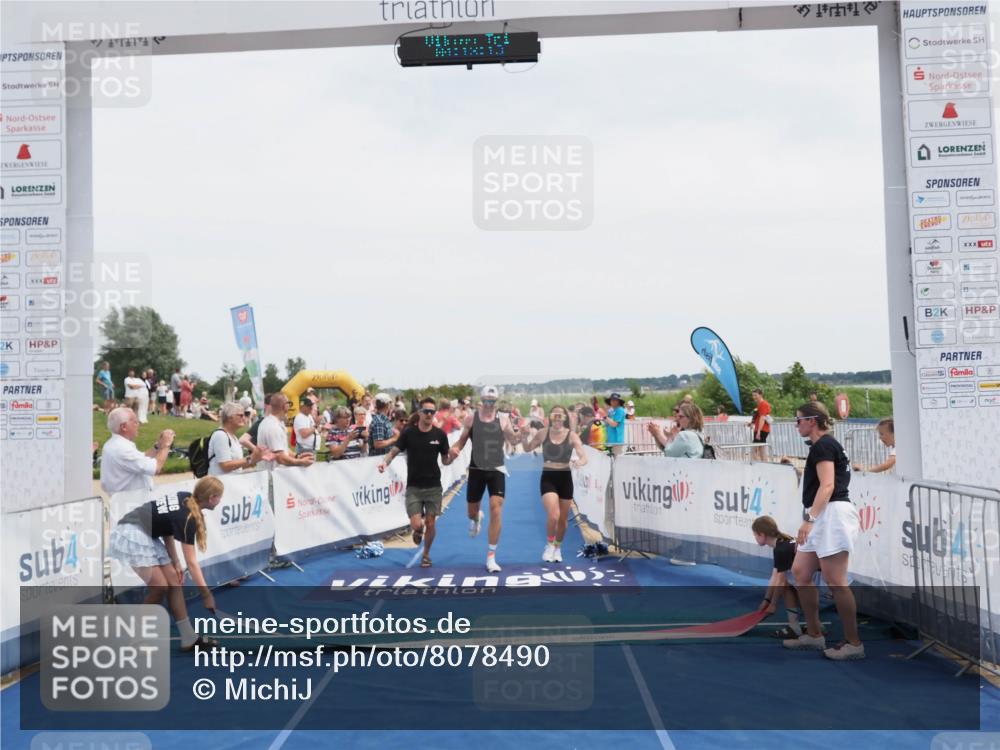 22.06.2025 - Viking Triathlon MichiJ http://msf.ph/oto/8078490 22.06.2025 14:13:24 Ziel 661 meine-sportfotos.de
