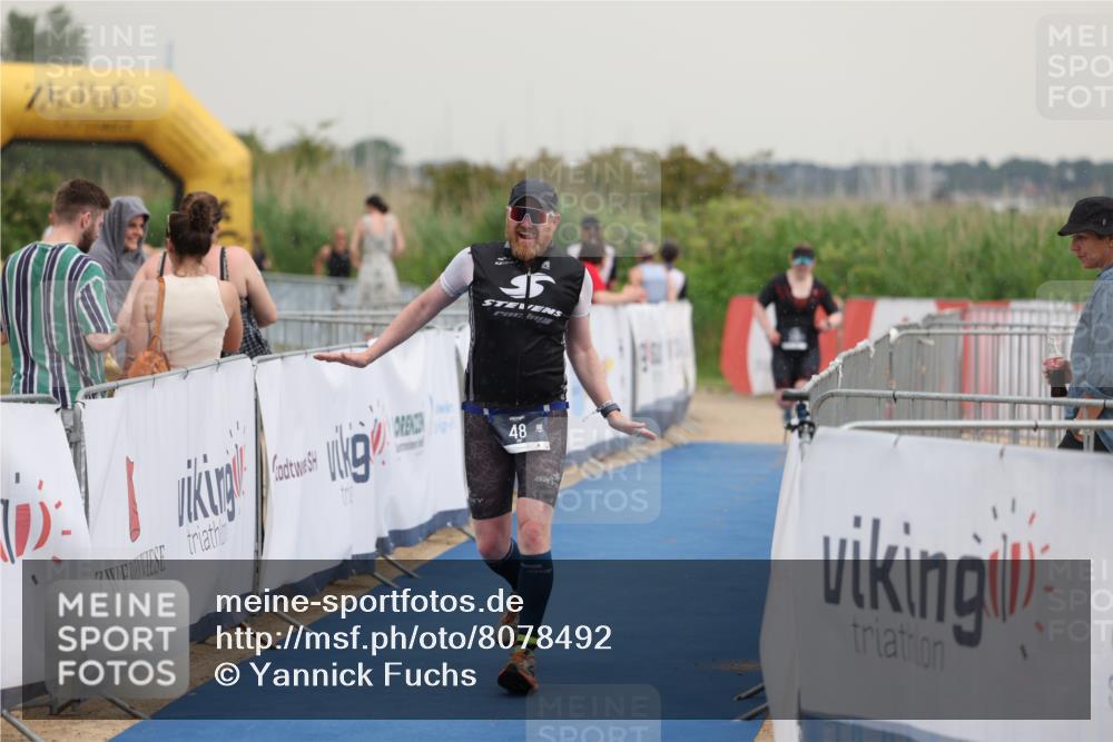 22.06.2025 - Viking Triathlon Yannick Fuchs http://msf.ph/oto/8078492 22.06.2025 16:36:47 Ziel 48, 240 meine-sportfotos.de