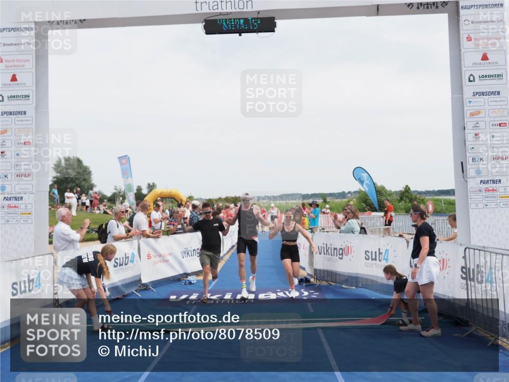 22.06.2025 - Viking Triathlon MichiJ http://msf.ph/oto/8078509 22.06.2025 14:13:24 Ziel 661 meine-sportfotos.de