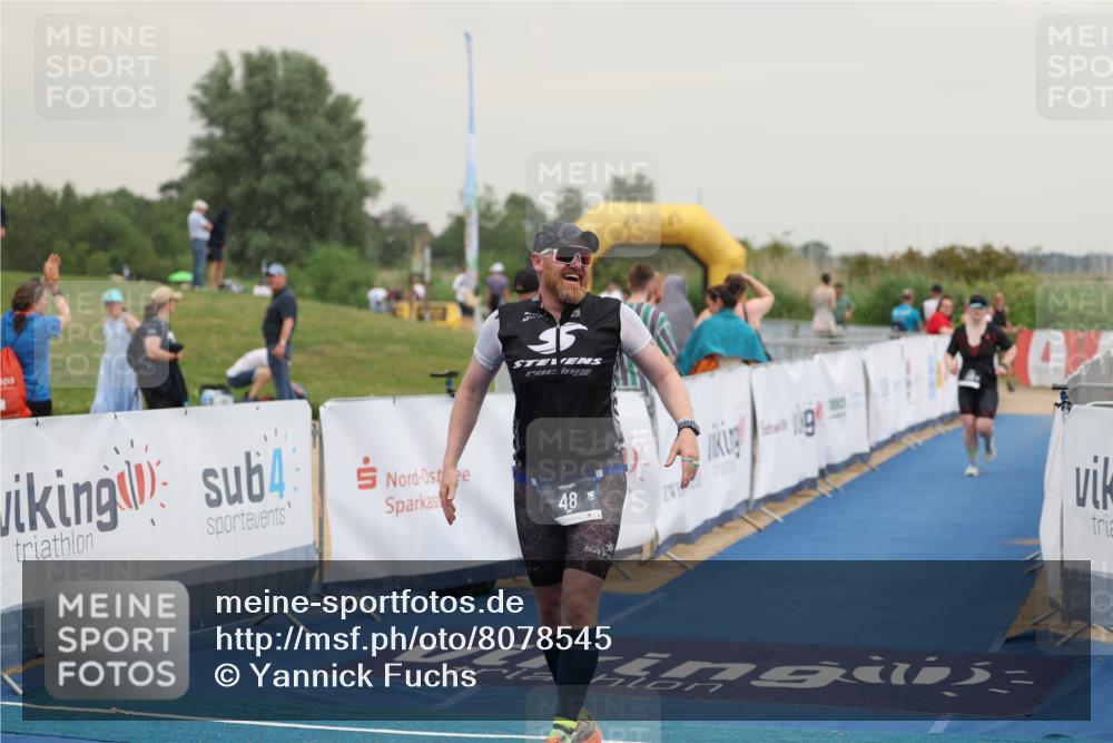 22.06.2025 - Viking Triathlon Yannick Fuchs http://msf.ph/oto/8078545 22.06.2025 16:36:50 Ziel 48, 240 meine-sportfotos.de