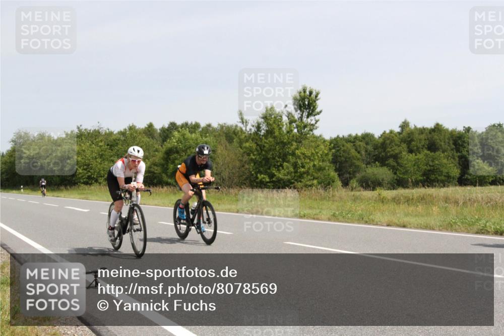 22.06.2025 - Viking Triathlon Yannick Fuchs http://msf.ph/oto/8078569 22.06.2025 12:08:22 Radfahren 34, 46, 164, 192, 297, 321, 451 meine-sportfotos.de