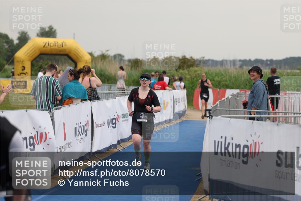 22.06.2025 - Viking Triathlon Yannick Fuchs http://msf.ph/oto/8078570 22.06.2025 16:36:52 Ziel 48, 240 meine-sportfotos.de