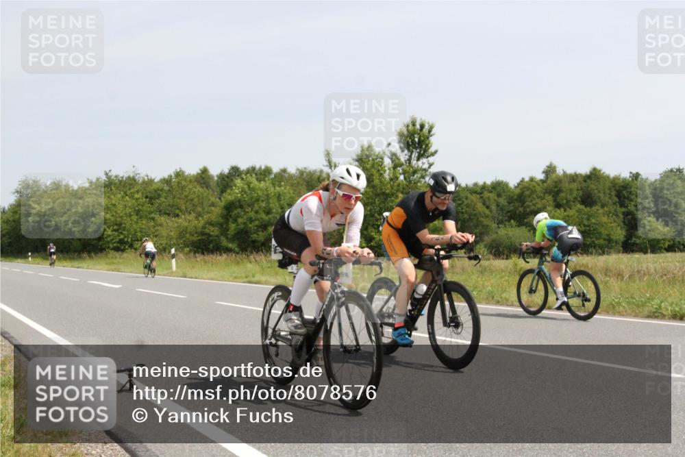22.06.2025 - Viking Triathlon Yannick Fuchs http://msf.ph/oto/8078576 22.06.2025 12:08:22 Radfahren 34, 46, 164, 192, 297, 321, 451 meine-sportfotos.de