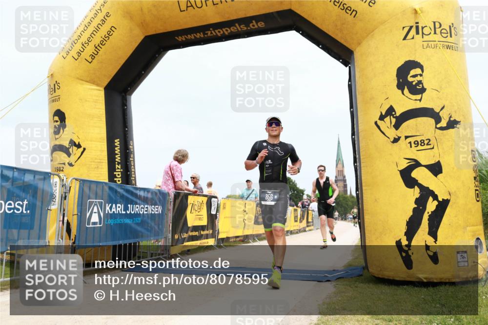 22.06.2025 - Viking Triathlon H.Heesch http://msf.ph/oto/8078595 22.06.2025 14:42:09 Laufen 184, 356, 366, 601 meine-sportfotos.de