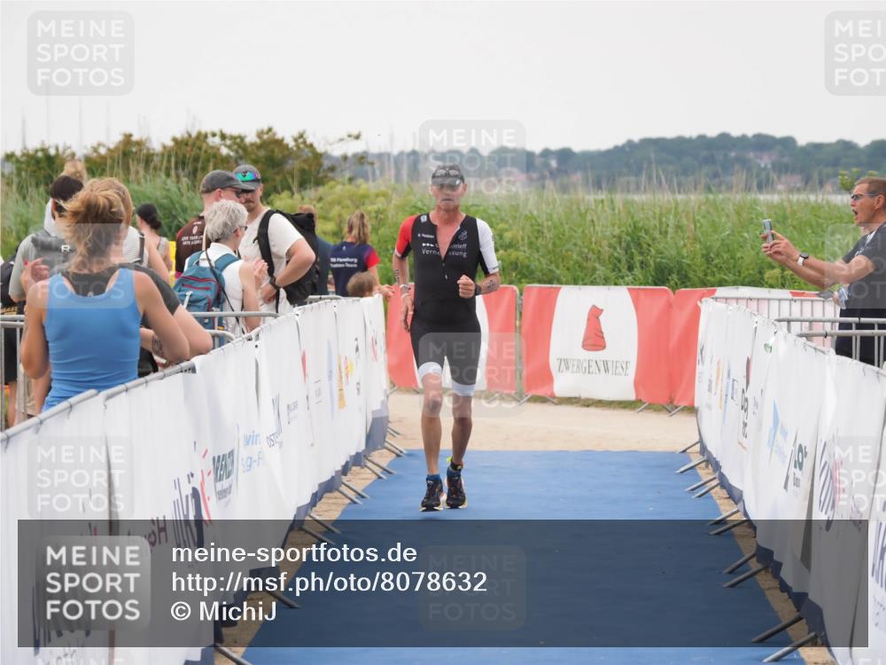 22.06.2025 - Viking Triathlon MichiJ http://msf.ph/oto/8078632 22.06.2025 16:03:41 Ziel 63 meine-sportfotos.de