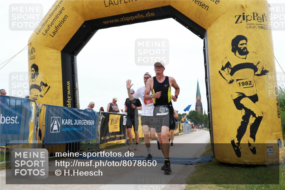 22.06.2025 - Viking Triathlon H.Heesch http://msf.ph/oto/8078650 22.06.2025 15:34:44 Laufen 128, 134, 423, 531, 601 meine-sportfotos.de