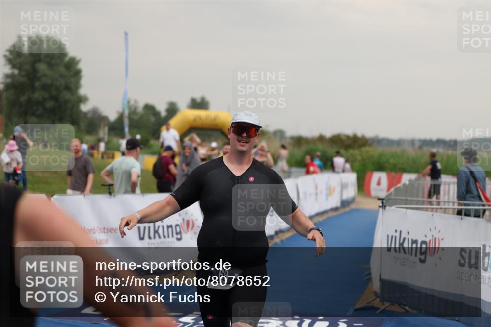 22.06.2025 - Viking Triathlon Yannick Fuchs http://msf.ph/oto/8078652 22.06.2025 16:37:09 Ziel 69 meine-sportfotos.de