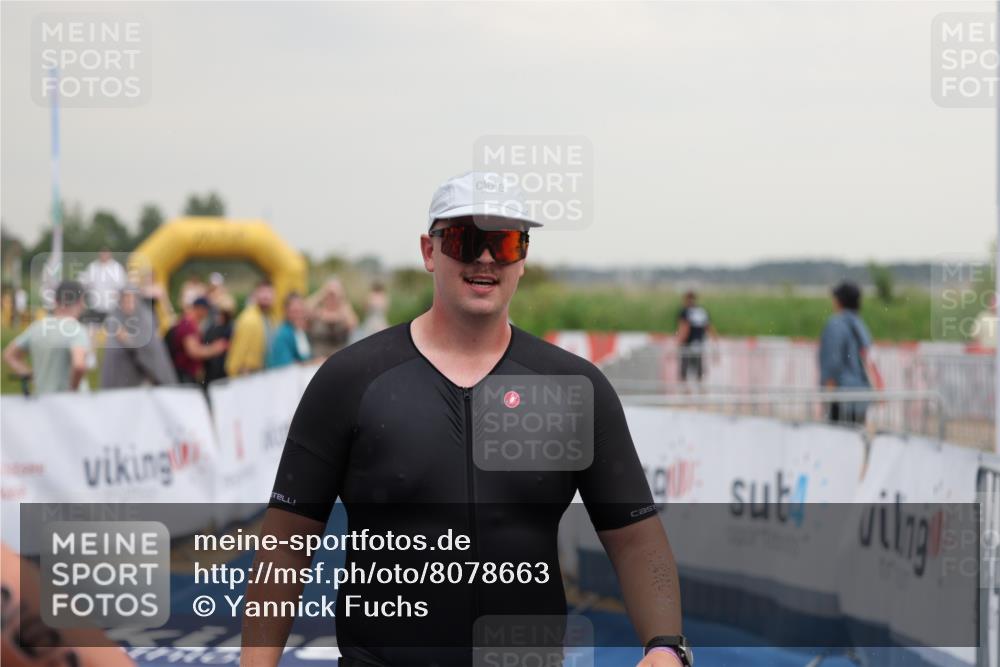 22.06.2025 - Viking Triathlon Yannick Fuchs http://msf.ph/oto/8078663 22.06.2025 16:37:11 Ziel 69 meine-sportfotos.de