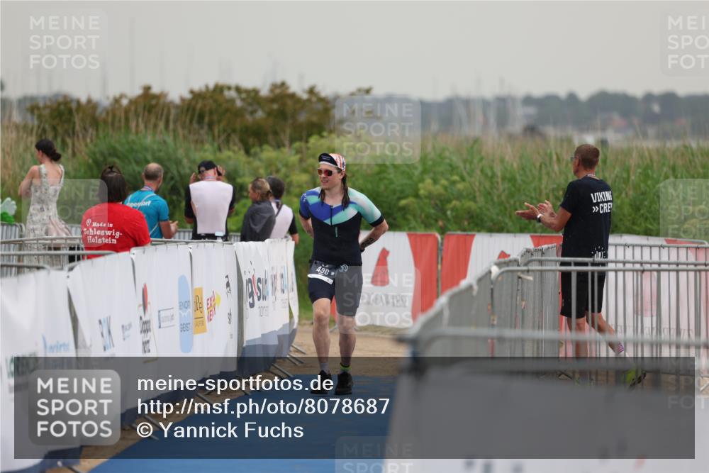 22.06.2025 - Viking Triathlon Yannick Fuchs http://msf.ph/oto/8078687 22.06.2025 16:38:23 Ziel 496 meine-sportfotos.de