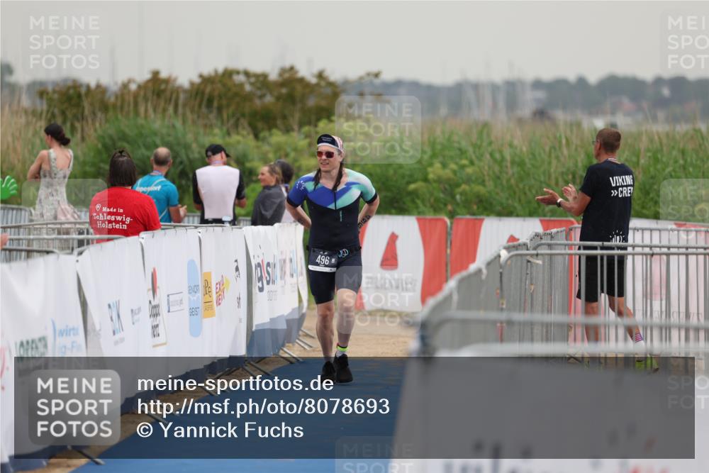 22.06.2025 - Viking Triathlon Yannick Fuchs http://msf.ph/oto/8078693 22.06.2025 16:38:23 Ziel 496 meine-sportfotos.de