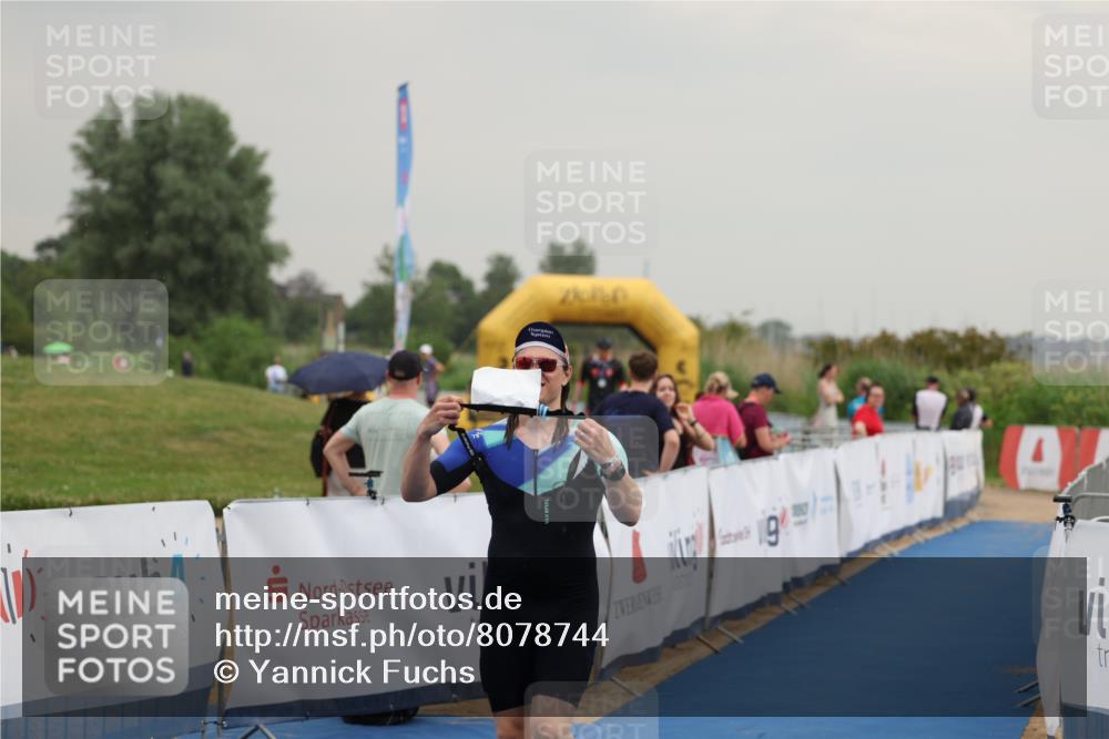 22.06.2025 - Viking Triathlon Yannick Fuchs http://msf.ph/oto/8078744 22.06.2025 16:38:30 Ziel 496 meine-sportfotos.de