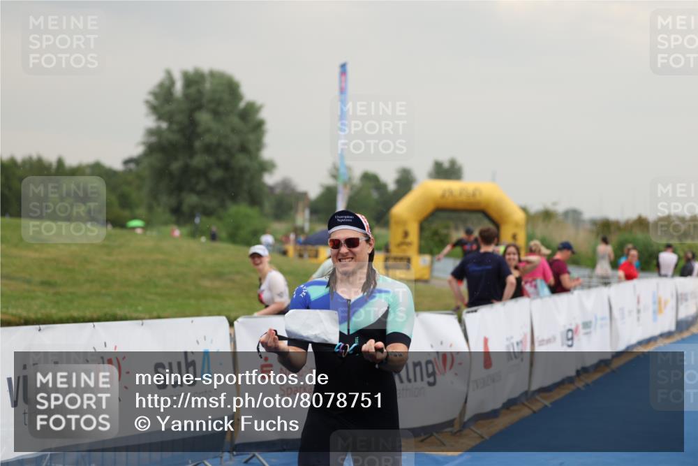 22.06.2025 - Viking Triathlon Yannick Fuchs http://msf.ph/oto/8078751 22.06.2025 16:38:30 Ziel 496 meine-sportfotos.de