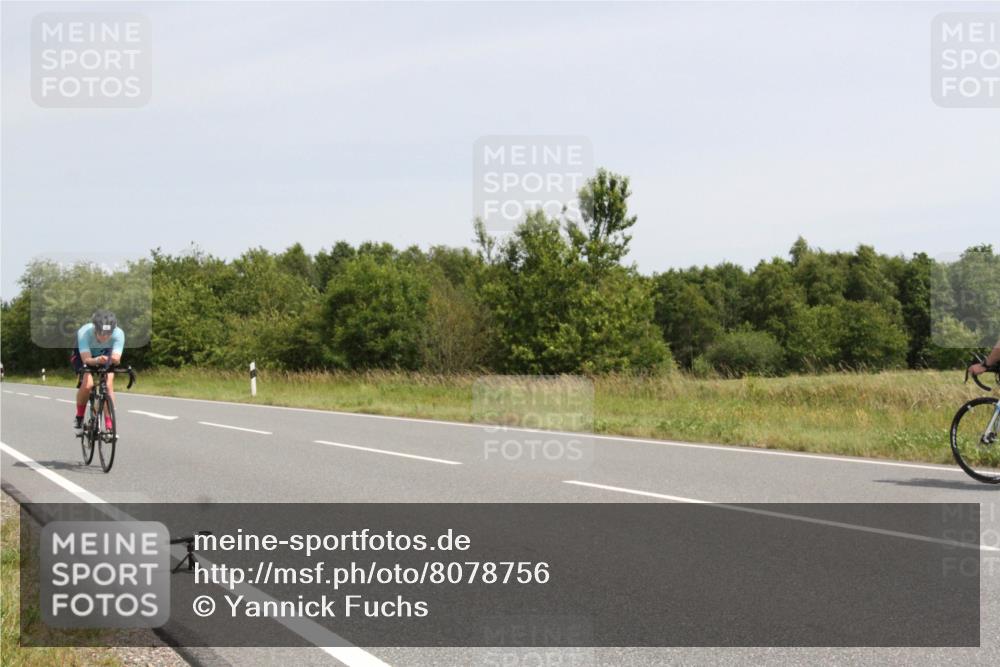 22.06.2025 - Viking Triathlon Yannick Fuchs http://msf.ph/oto/8078756 22.06.2025 12:09:41 Radfahren 402, 422, 495, 605 meine-sportfotos.de