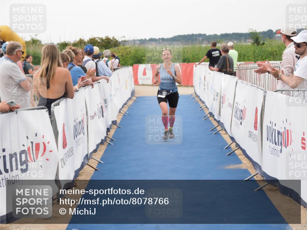 22.06.2025 - Viking Triathlon MichiJ http://msf.ph/oto/8078766 22.06.2025 15:56:01 Ziel 197 meine-sportfotos.de