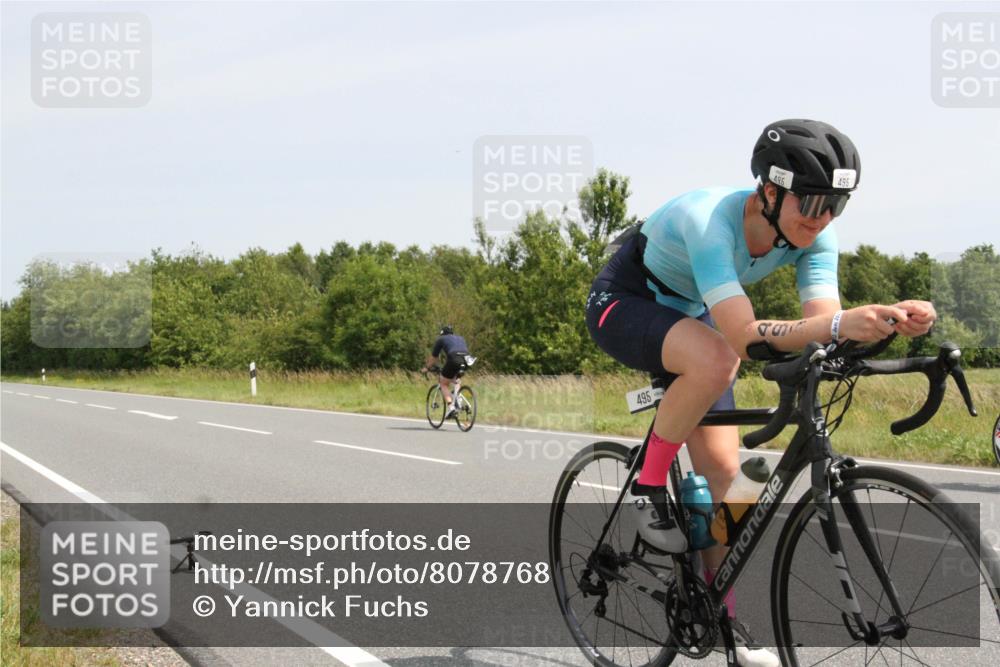 22.06.2025 - Viking Triathlon Yannick Fuchs http://msf.ph/oto/8078768 22.06.2025 12:09:42 Radfahren 402, 422, 495, 605 meine-sportfotos.de