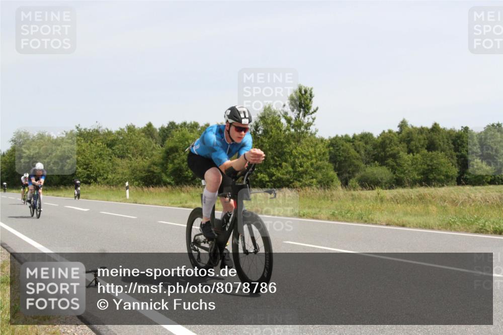 22.06.2025 - Viking Triathlon Yannick Fuchs http://msf.ph/oto/8078786 22.06.2025 12:09:59 Radfahren 298, 341, 366, 386, 437, 542 meine-sportfotos.de