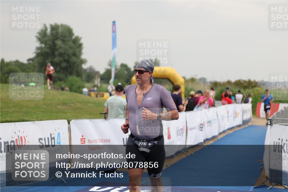 22.06.2025 - Viking Triathlon Yannick Fuchs http://msf.ph/oto/8078856 22.06.2025 16:38:50 Ziel 276 meine-sportfotos.de