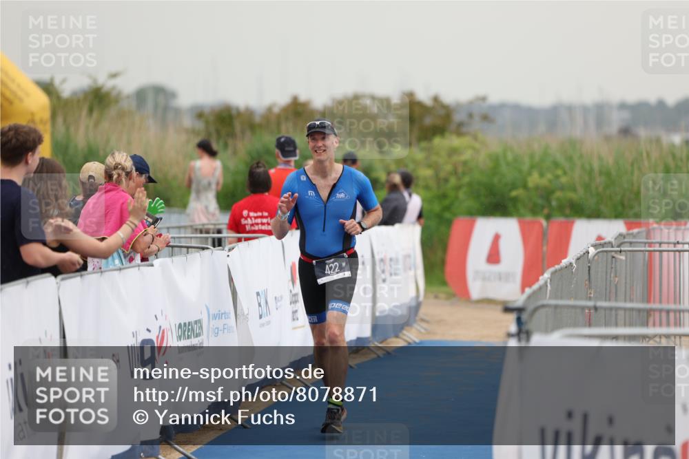 22.06.2025 - Viking Triathlon Yannick Fuchs http://msf.ph/oto/8078871 22.06.2025 16:38:54 Ziel 276, 422 meine-sportfotos.de