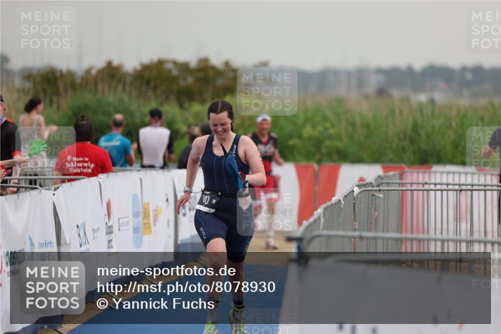 22.06.2025 - Viking Triathlon Yannick Fuchs http://msf.ph/oto/8078930 22.06.2025 16:39:17 Ziel 140 meine-sportfotos.de