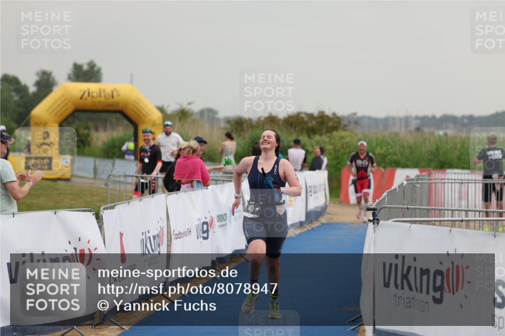 22.06.2025 - Viking Triathlon Yannick Fuchs http://msf.ph/oto/8078947 22.06.2025 16:39:19 Ziel 140 meine-sportfotos.de