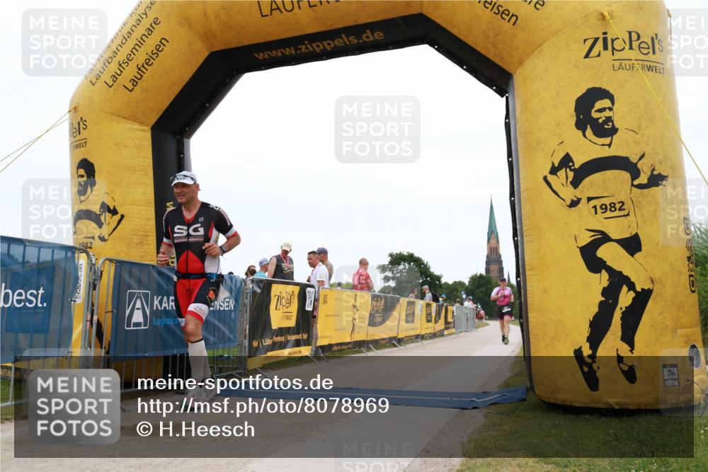 22.06.2025 - Viking Triathlon H.Heesch http://msf.ph/oto/8078969 22.06.2025 15:35:36 Laufen 85, 150, 156, 608 meine-sportfotos.de