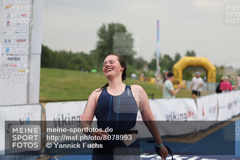 22.06.2025 - Viking Triathlon Yannick Fuchs http://msf.ph/oto/8078993 22.06.2025 16:39:21 Ziel 140, 156 meine-sportfotos.de