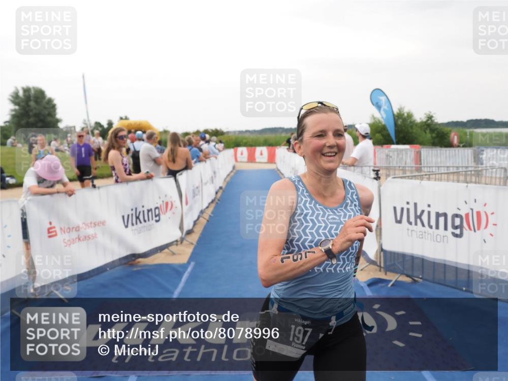 22.06.2025 - Viking Triathlon MichiJ http://msf.ph/oto/8078996 22.06.2025 15:56:04 Ziel 197 meine-sportfotos.de
