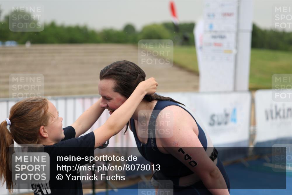 22.06.2025 - Viking Triathlon Yannick Fuchs http://msf.ph/oto/8079013 22.06.2025 16:39:23 Ziel 140, 156 meine-sportfotos.de