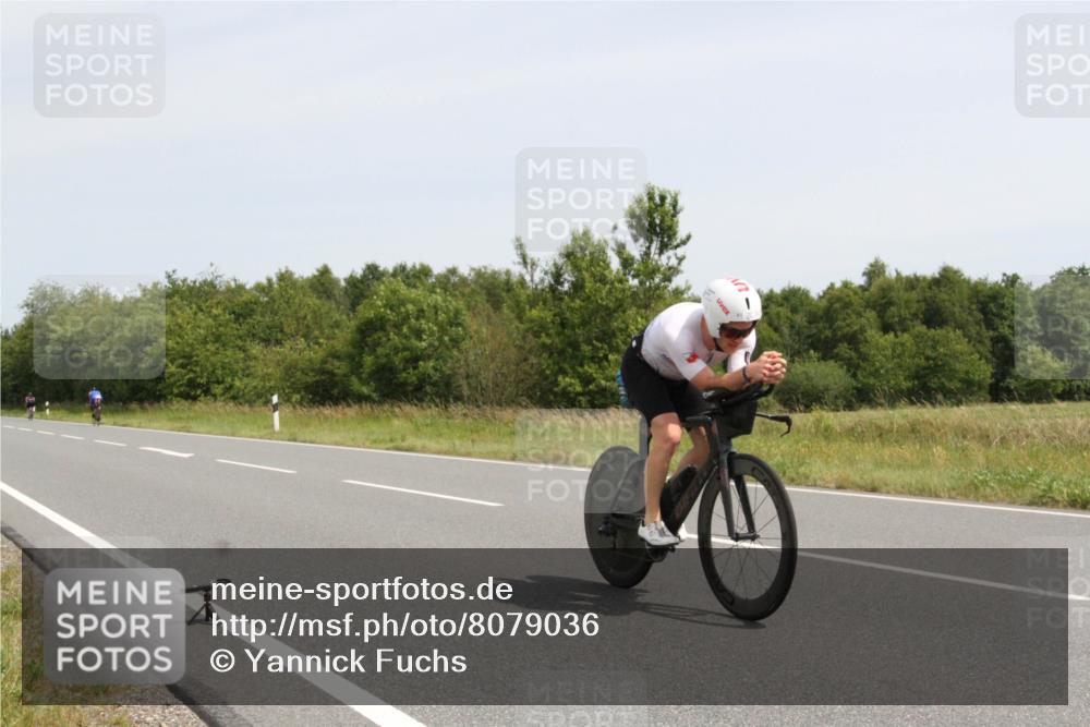 22.06.2025 - Viking Triathlon Yannick Fuchs http://msf.ph/oto/8079036 22.06.2025 12:11:33 Radfahren 13, 235, 389, 521 meine-sportfotos.de
