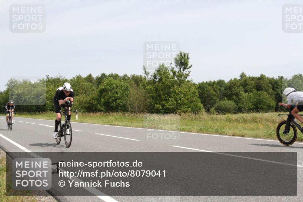 22.06.2025 - Viking Triathlon Yannick Fuchs http://msf.ph/oto/8079041 22.06.2025 12:11:41 Radfahren 13, 173, 314, 340, 427, 444, 458, 604 meine-sportfotos.de