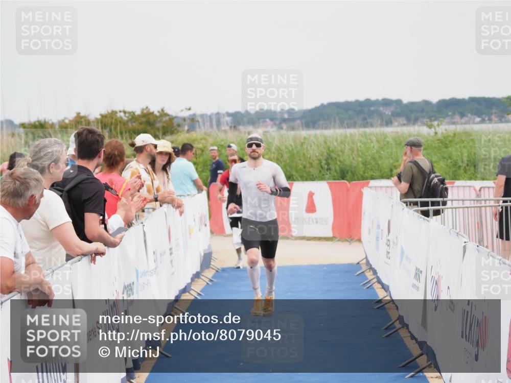 22.06.2025 - Viking Triathlon MichiJ http://msf.ph/oto/8079045 22.06.2025 14:39:01 Ziel 5, 258 meine-sportfotos.de
