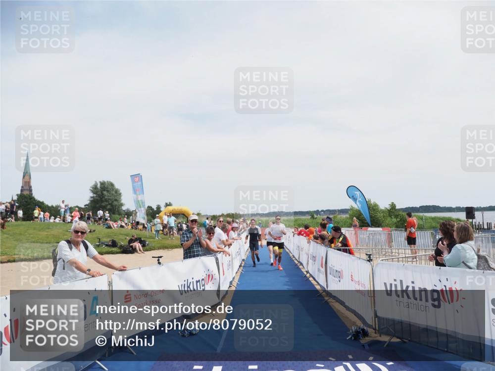 22.06.2025 - Viking Triathlon MichiJ http://msf.ph/oto/8079052 22.06.2025 14:16:58 Ziel 651 meine-sportfotos.de