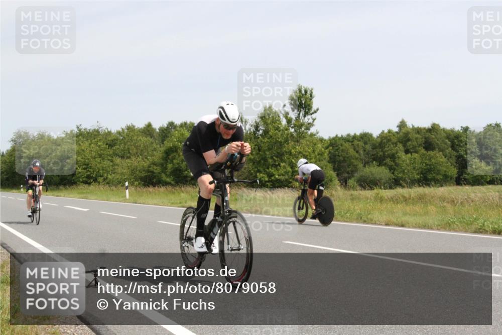 22.06.2025 - Viking Triathlon Yannick Fuchs http://msf.ph/oto/8079058 22.06.2025 12:11:41 Radfahren 13, 173, 314, 340, 427, 444, 458, 604 meine-sportfotos.de