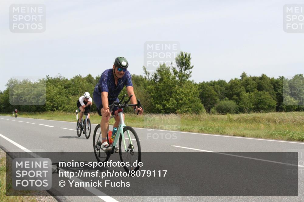 22.06.2025 - Viking Triathlon Yannick Fuchs http://msf.ph/oto/8079117 22.06.2025 12:11:57 Radfahren 110, 449, 475 meine-sportfotos.de