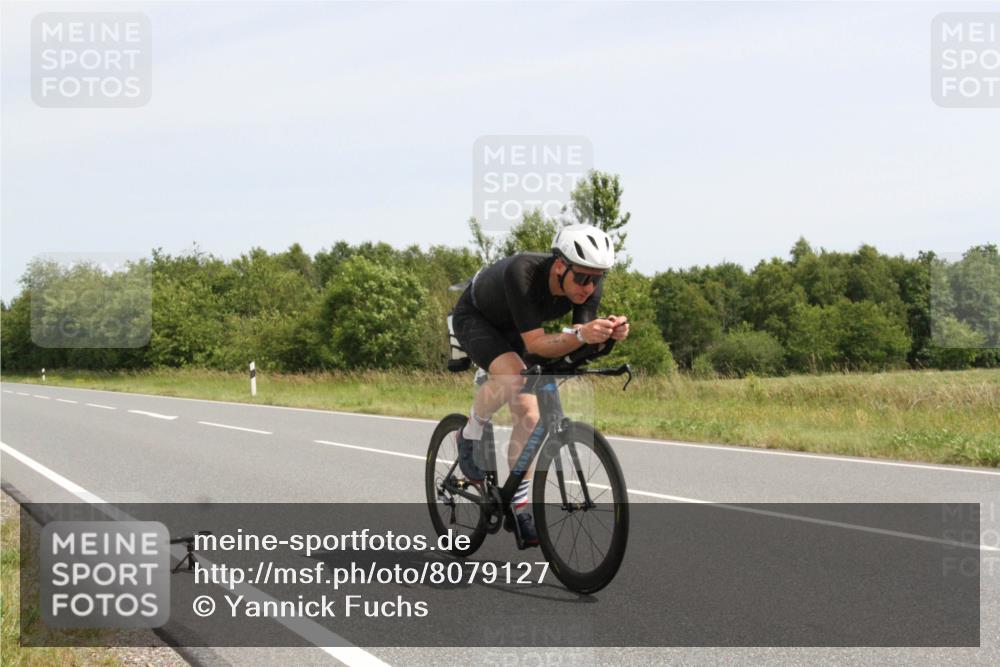 22.06.2025 - Viking Triathlon Yannick Fuchs http://msf.ph/oto/8079127 22.06.2025 12:12:05 Radfahren 266, 403 meine-sportfotos.de