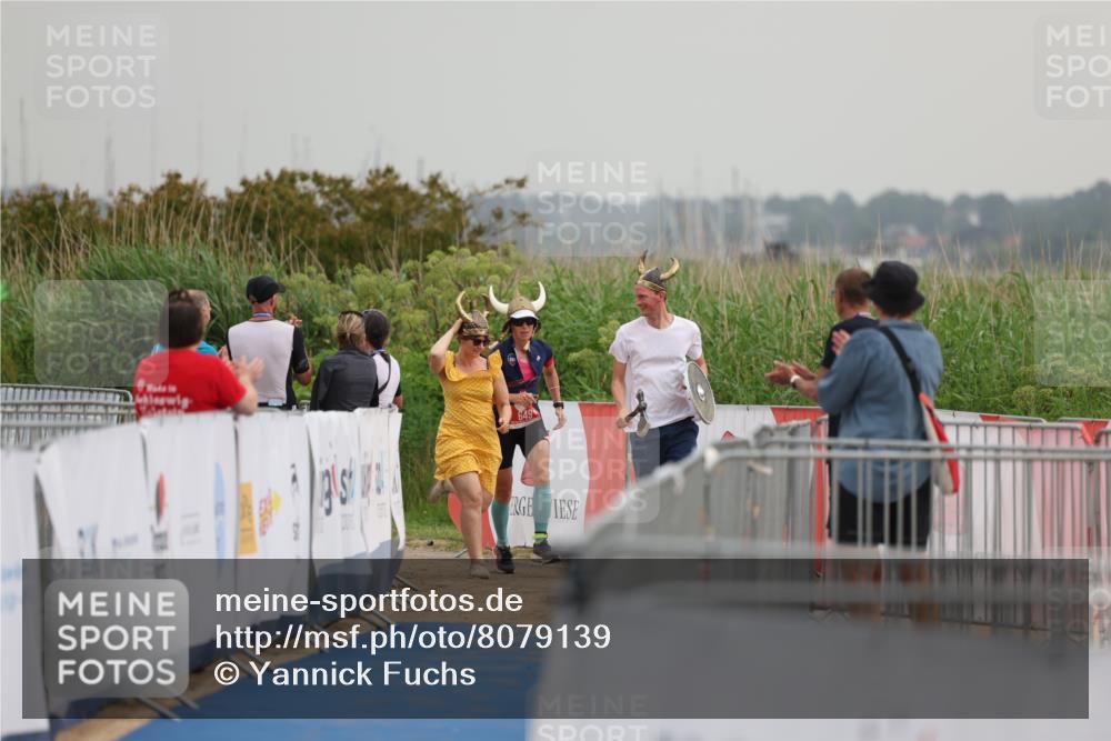 22.06.2025 - Viking Triathlon Yannick Fuchs http://msf.ph/oto/8079139 22.06.2025 16:40:48 Ziel  meine-sportfotos.de