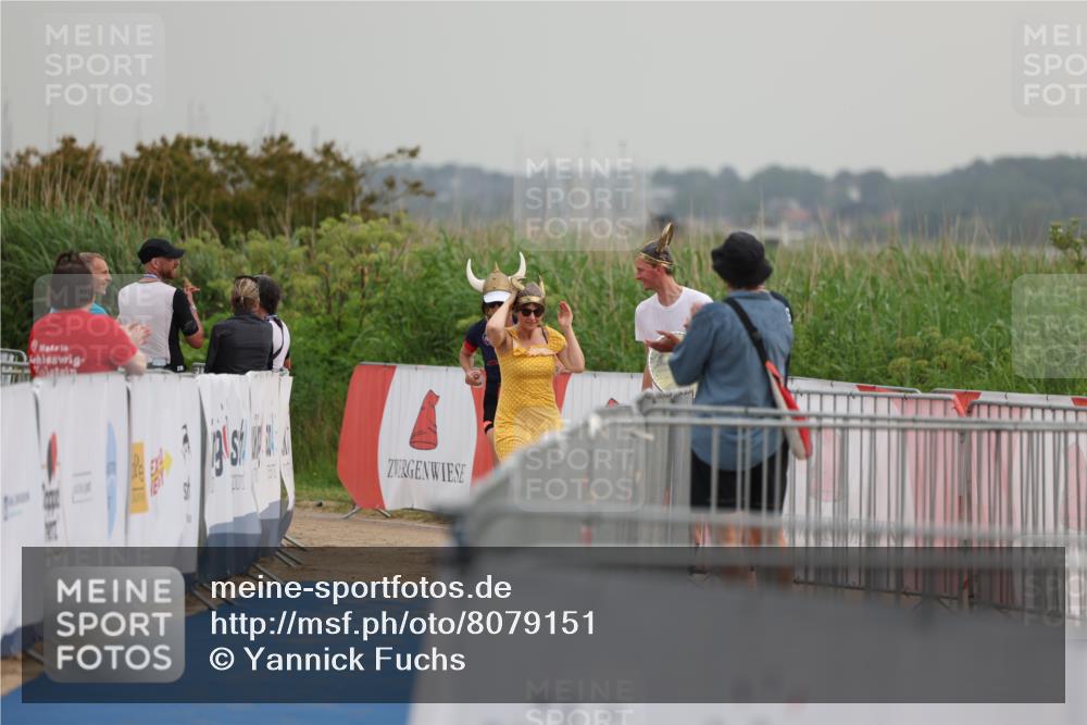22.06.2025 - Viking Triathlon Yannick Fuchs http://msf.ph/oto/8079151 22.06.2025 16:40:49 Ziel  meine-sportfotos.de