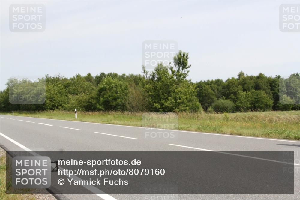 22.06.2025 - Viking Triathlon Yannick Fuchs http://msf.ph/oto/8079160 22.06.2025 12:12:40 Radfahren 61, 397, 477 meine-sportfotos.de