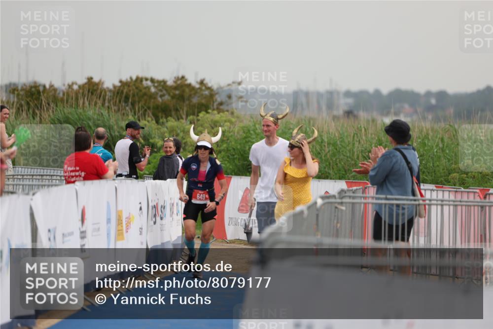 22.06.2025 - Viking Triathlon Yannick Fuchs http://msf.ph/oto/8079177 22.06.2025 16:40:51 Ziel  meine-sportfotos.de