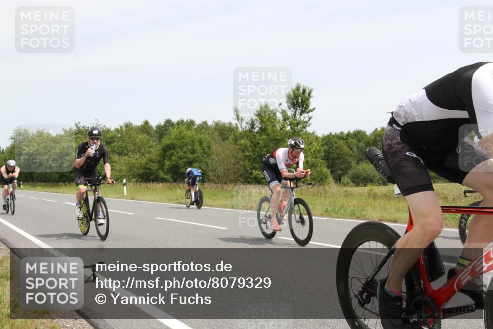 22.06.2025 - Viking Triathlon Yannick Fuchs http://msf.ph/oto/8079329 22.06.2025 12:14:01 Radfahren 28, 150, 172, 180, 184, 253, 375, 513, 635, 645 meine-sportfotos.de