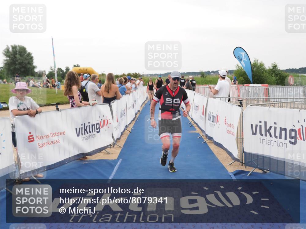 22.06.2025 - Viking Triathlon MichiJ http://msf.ph/oto/8079341 22.06.2025 15:56:27 Ziel 199, 647 meine-sportfotos.de