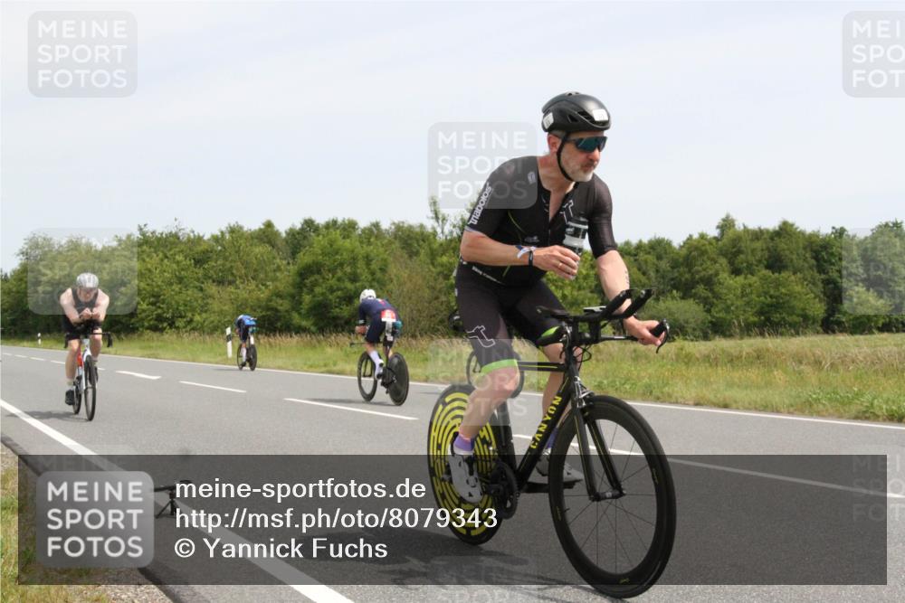 22.06.2025 - Viking Triathlon Yannick Fuchs http://msf.ph/oto/8079343 22.06.2025 12:14:02 Radfahren 28, 150, 172, 180, 184, 253, 375, 513, 635, 645 meine-sportfotos.de