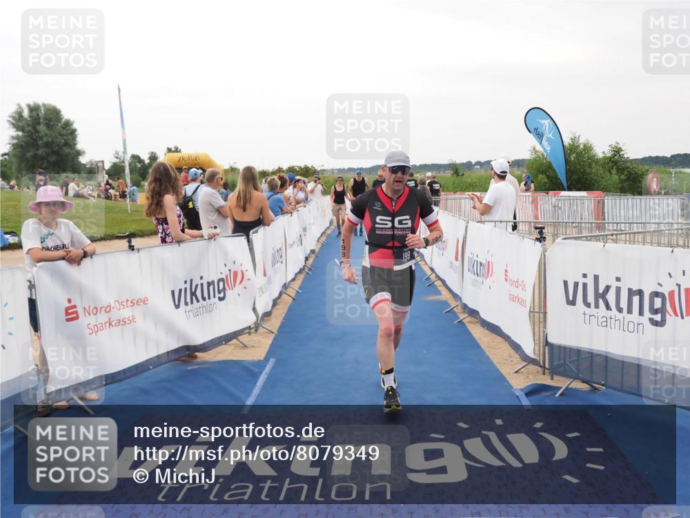 22.06.2025 - Viking Triathlon MichiJ http://msf.ph/oto/8079349 22.06.2025 15:56:28 Ziel 199, 647 meine-sportfotos.de