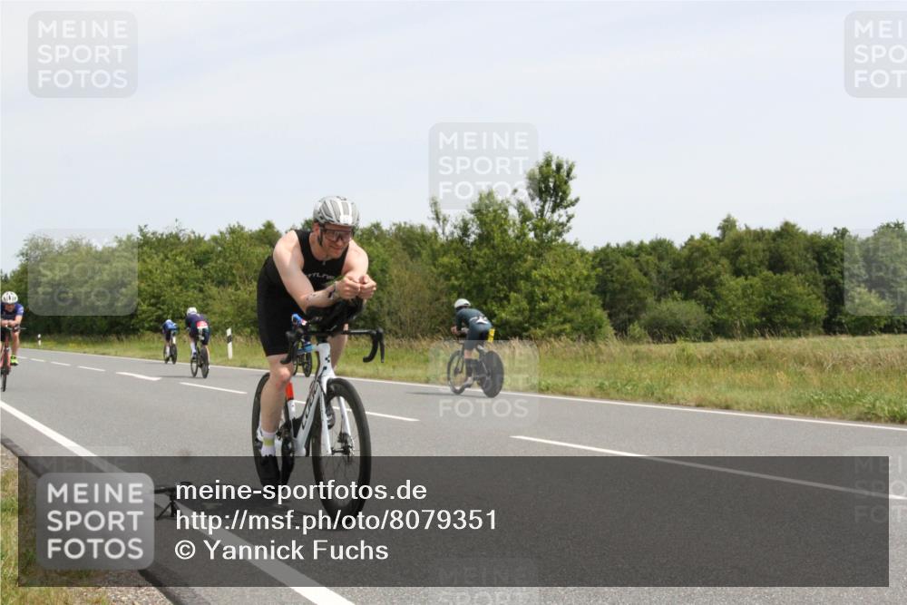 22.06.2025 - Viking Triathlon Yannick Fuchs http://msf.ph/oto/8079351 22.06.2025 12:14:03 Radfahren 28, 150, 172, 184, 253, 375, 513, 635, 645 meine-sportfotos.de