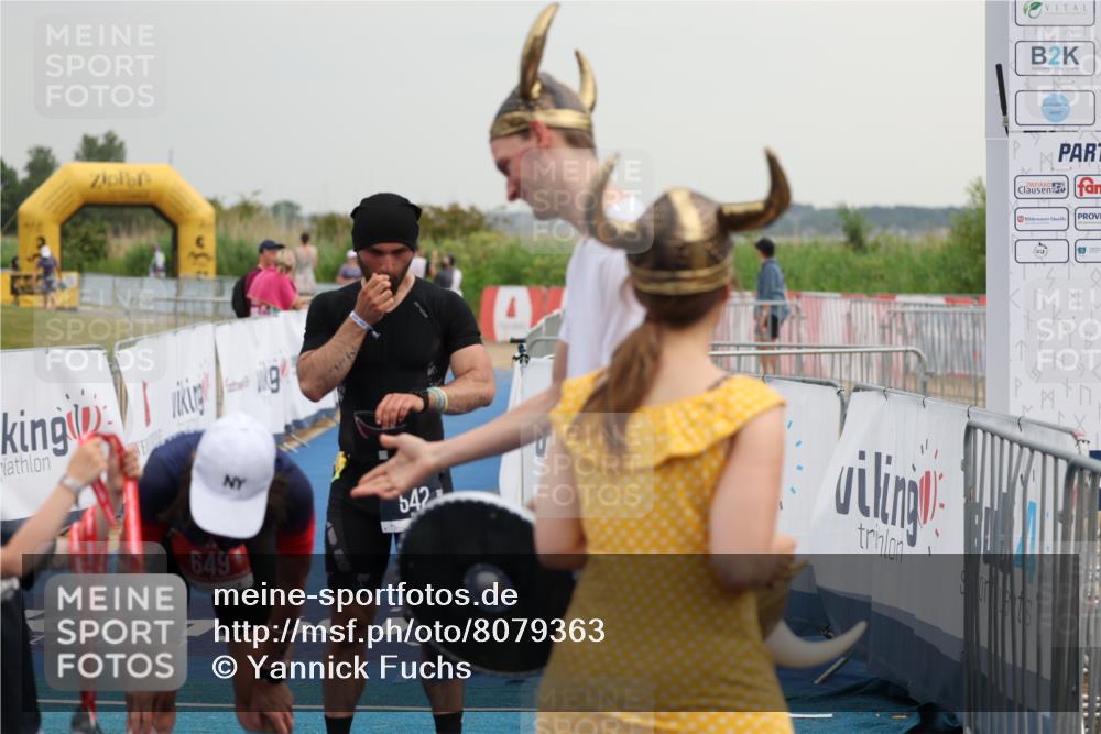 22.06.2025 - Viking Triathlon Yannick Fuchs http://msf.ph/oto/8079363 22.06.2025 16:41:17 Ziel 542 meine-sportfotos.de